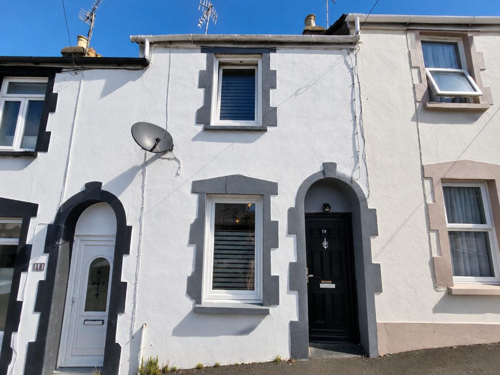 Property main image