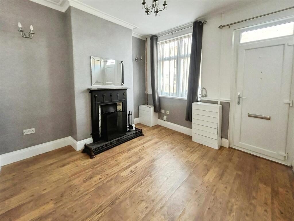 Terraced House
