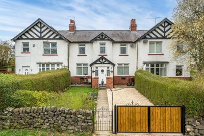 Property on Harrogate Road, LS16 9HX