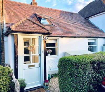 Property on Park Lane, SO21 1QS