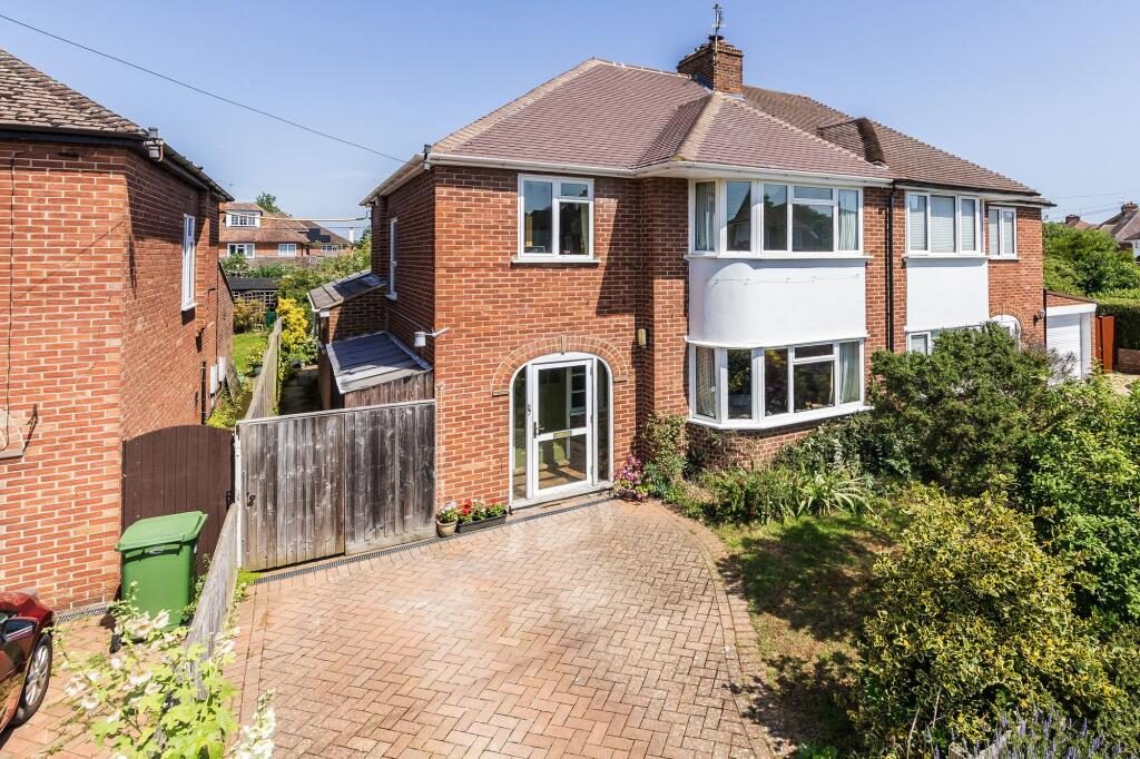 Property main image