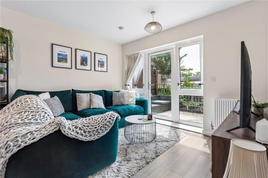 Property main image
