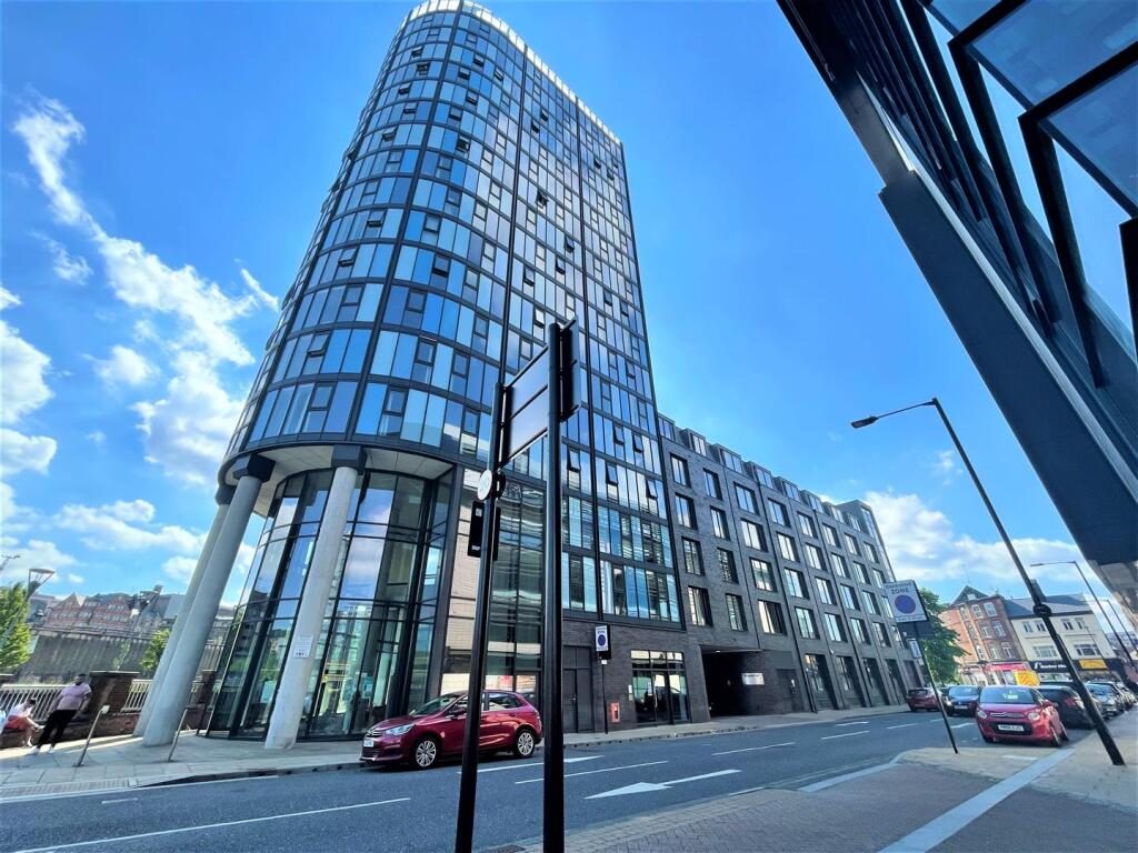 Property main image