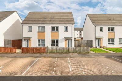 Property on Curlers Loan, FK8 1JB