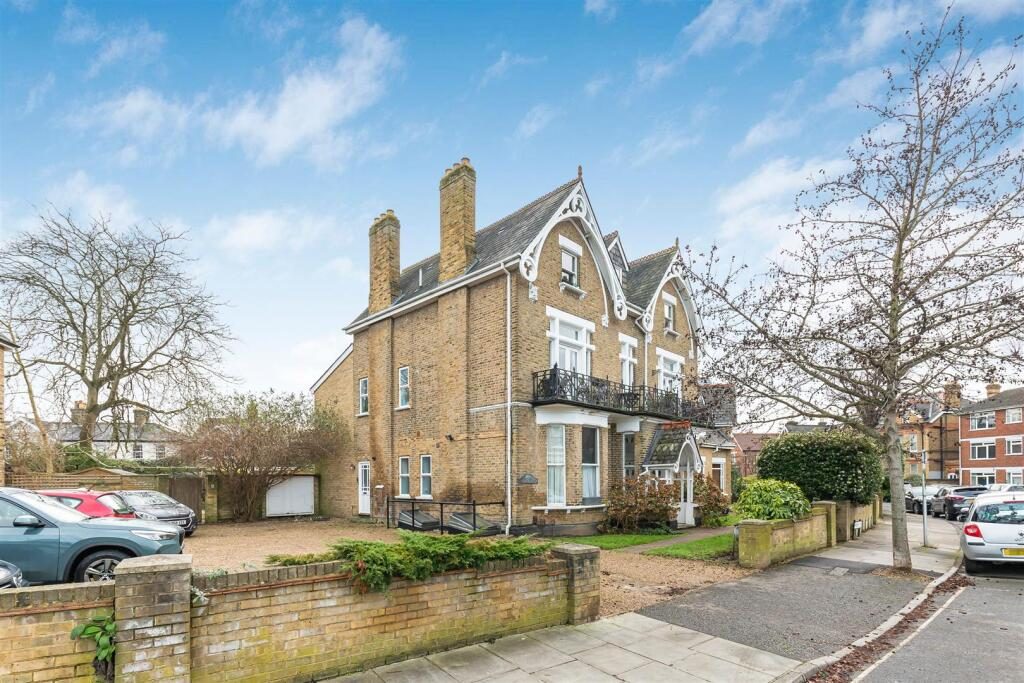 Property main image