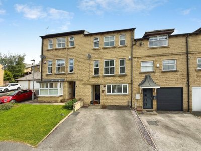 Property on Paslew Court, BD20 5RW