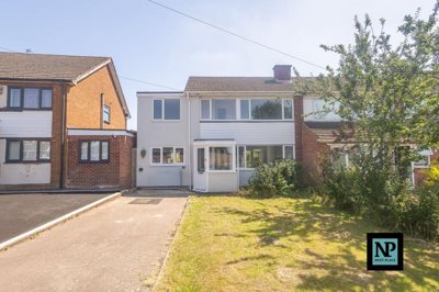 Property on Highcliffe Road, B77 1ED