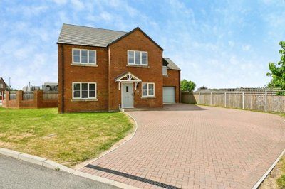 Property on Cavell Way, PE12 8PN