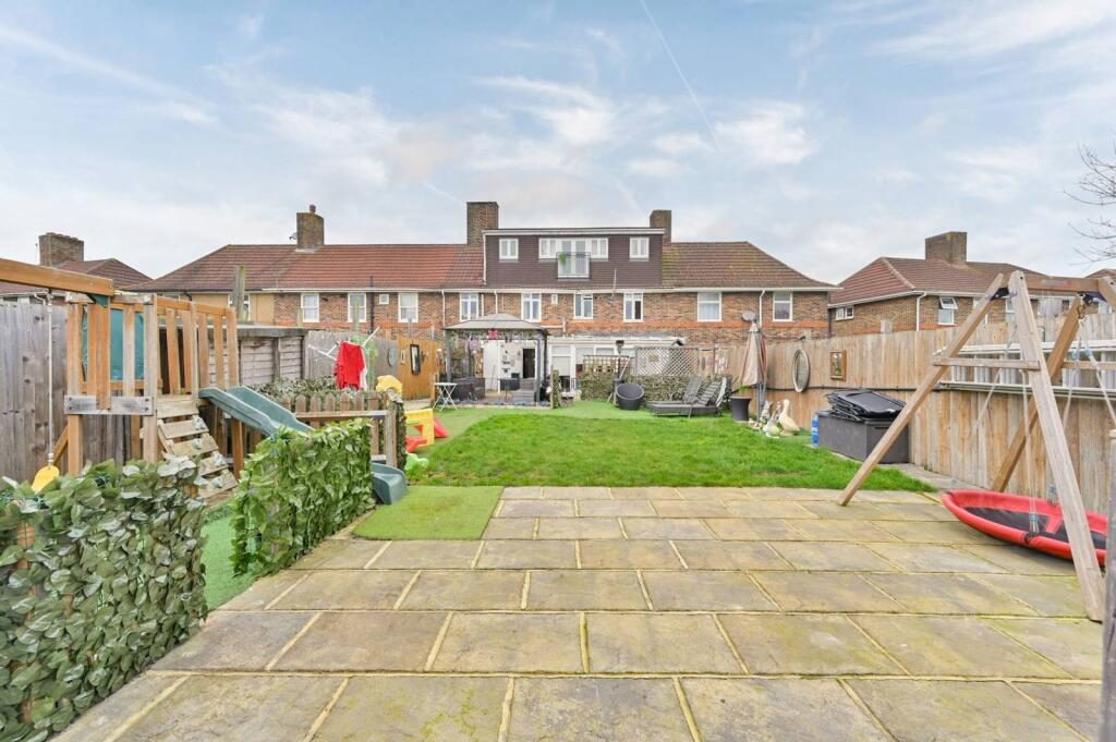 Terraced House