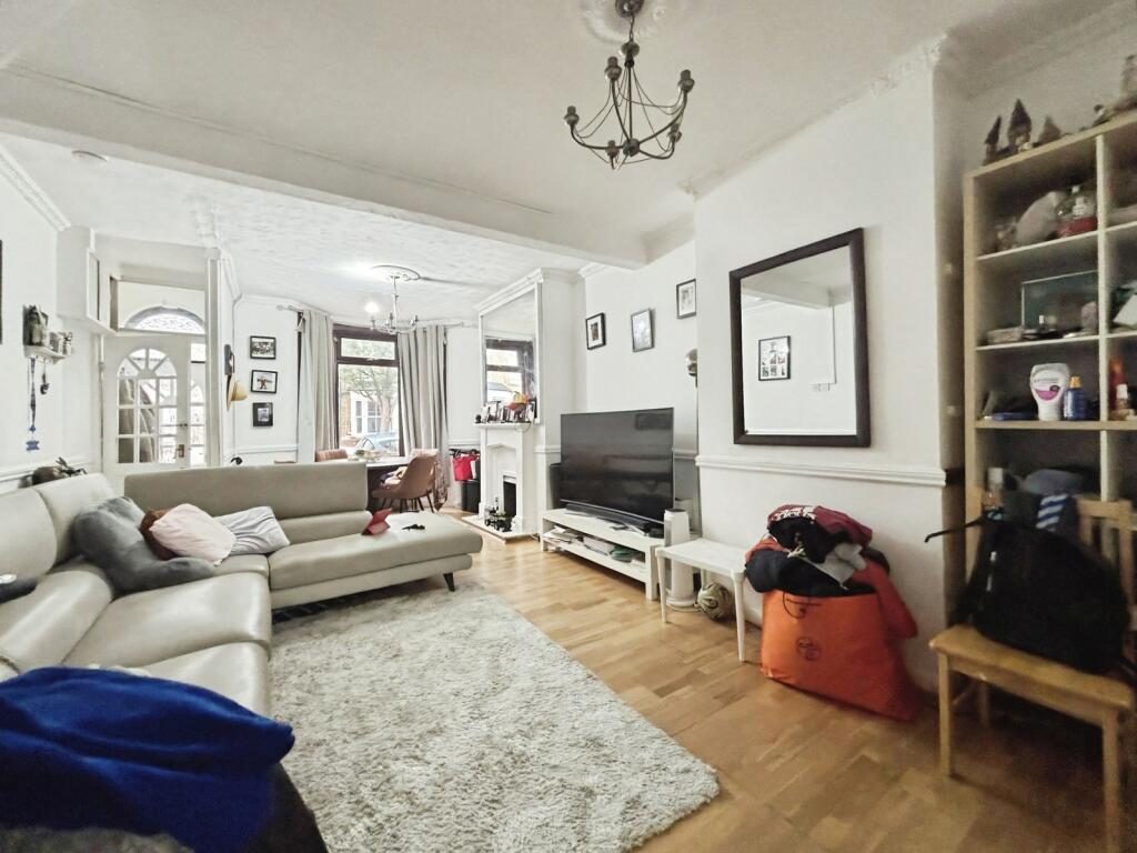 Terraced House