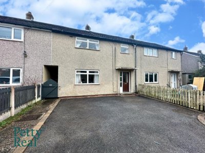 Property on Kenilworth Drive, BB18 6NA