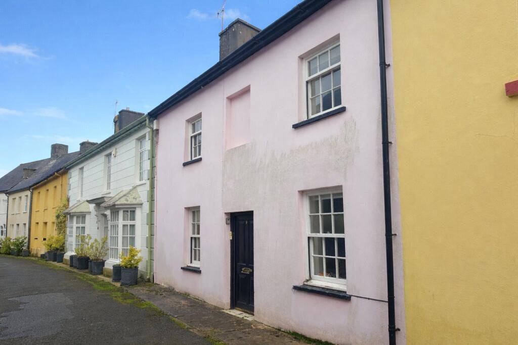 Terraced House