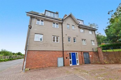 Property on DT1 2FE