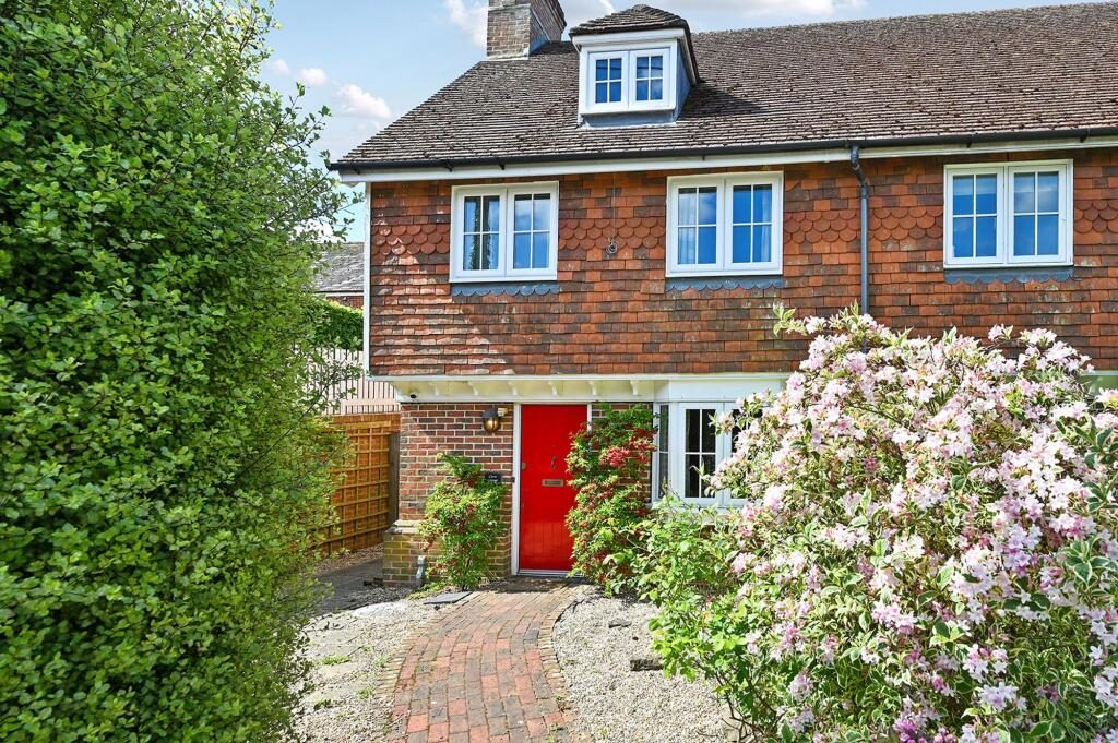 Terraced House