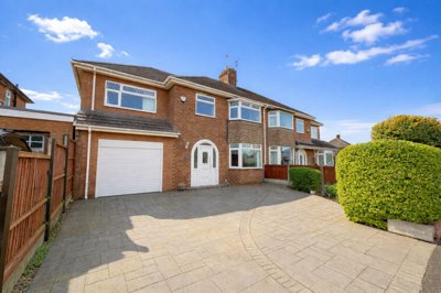 Property on Leslie Avenue, CH49 1RS