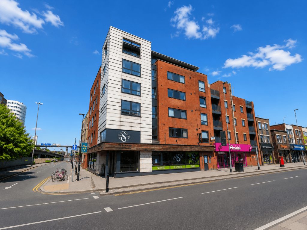 Property main image