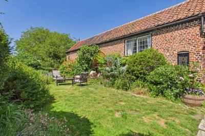 Property on Stour Street, CO10 2AX