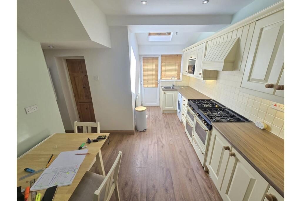 Terraced House