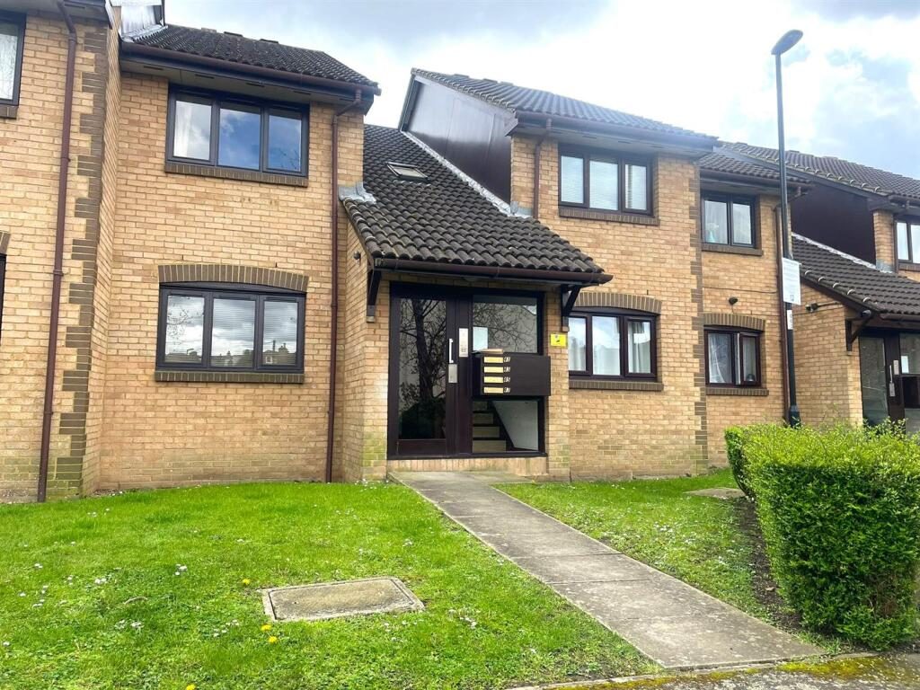 Property main image