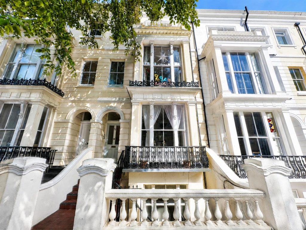 Property main image