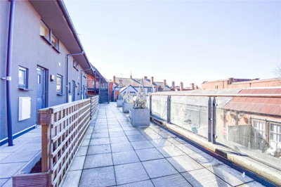 Property on Snuff Street, SN10 1FG