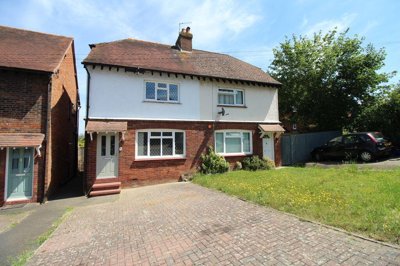 Property on Brionne Gardens, TN9 2HH