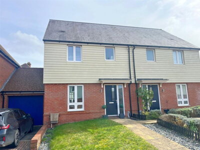 Property on Saunders Way, RG23 7FG