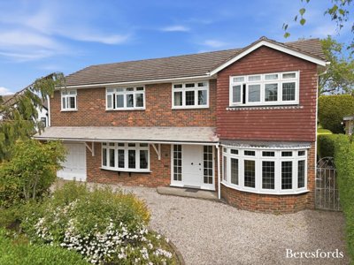 Property on CM12 9DN