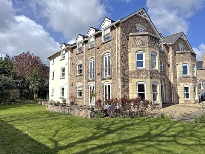 Property on EX10 8QL