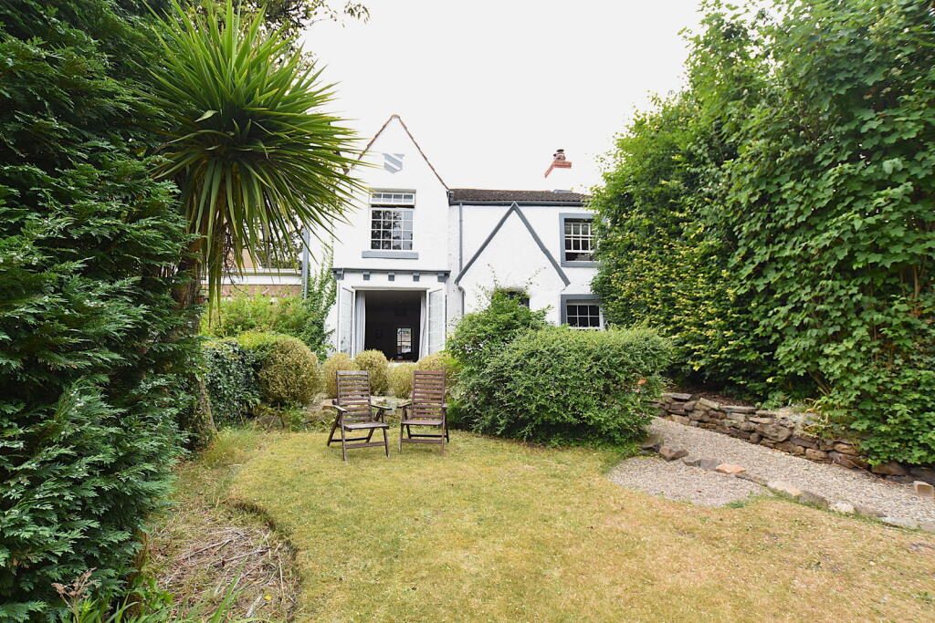 Property main image