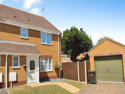 Property on Johnson Way, NR32 4WW