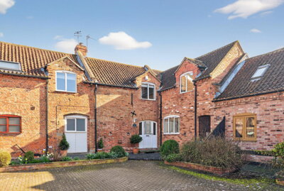 Property on Radcliffe Road, NG12 2LT