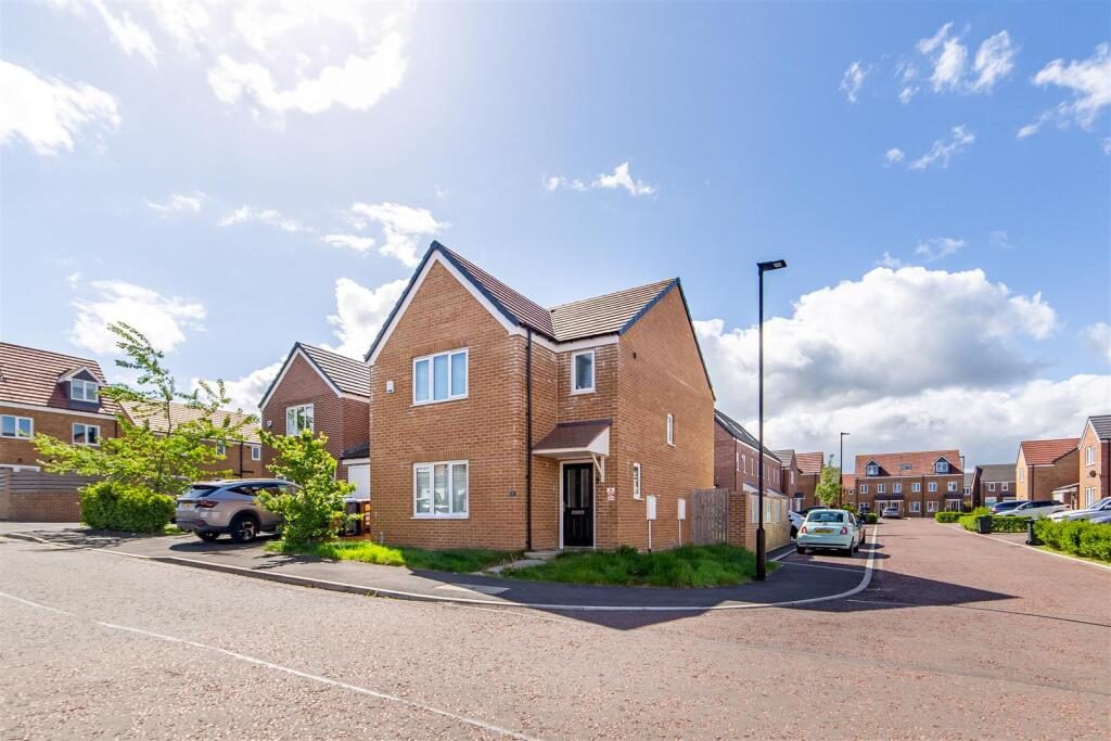 Property main image