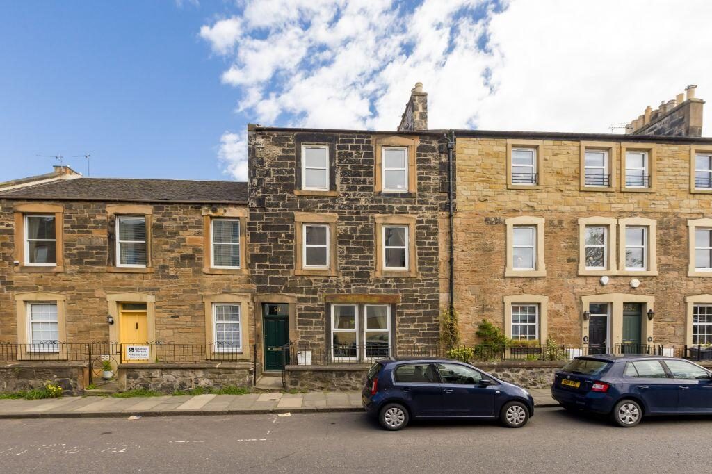 Terraced House