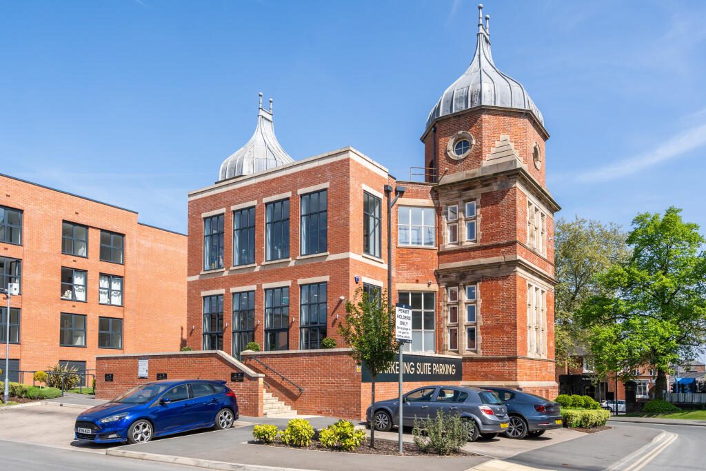 Property main image