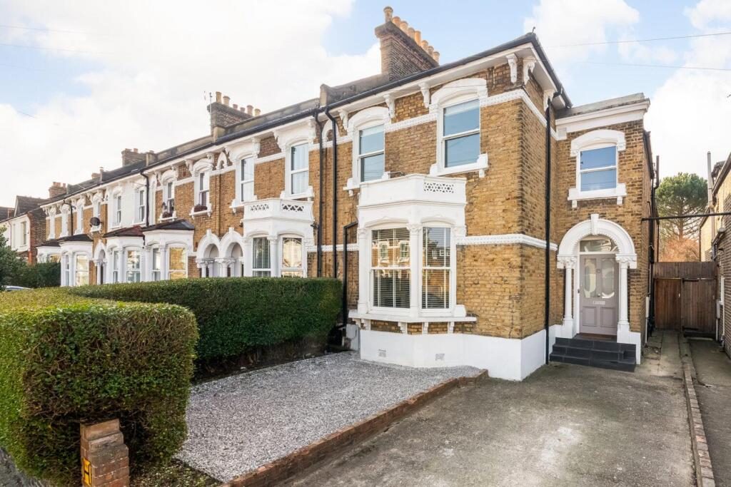 Terraced House