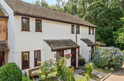 Property on Conway Gardens, TR11 4LN