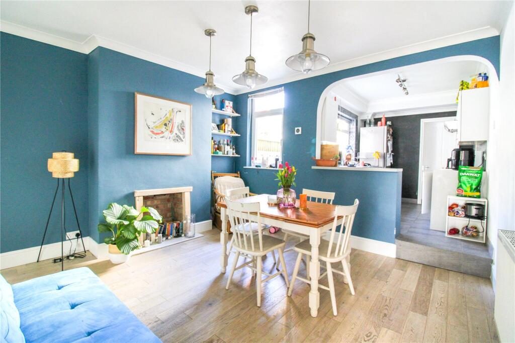 Terraced House