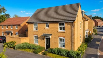 Property on Webb Close, RG27 9GP