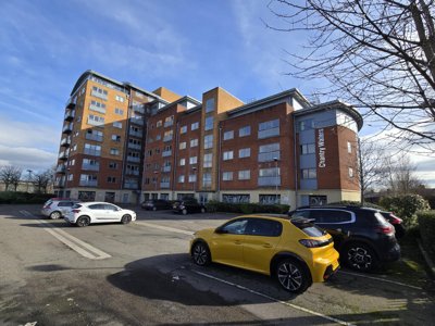 Property on Waterside Way, WF1 5ED