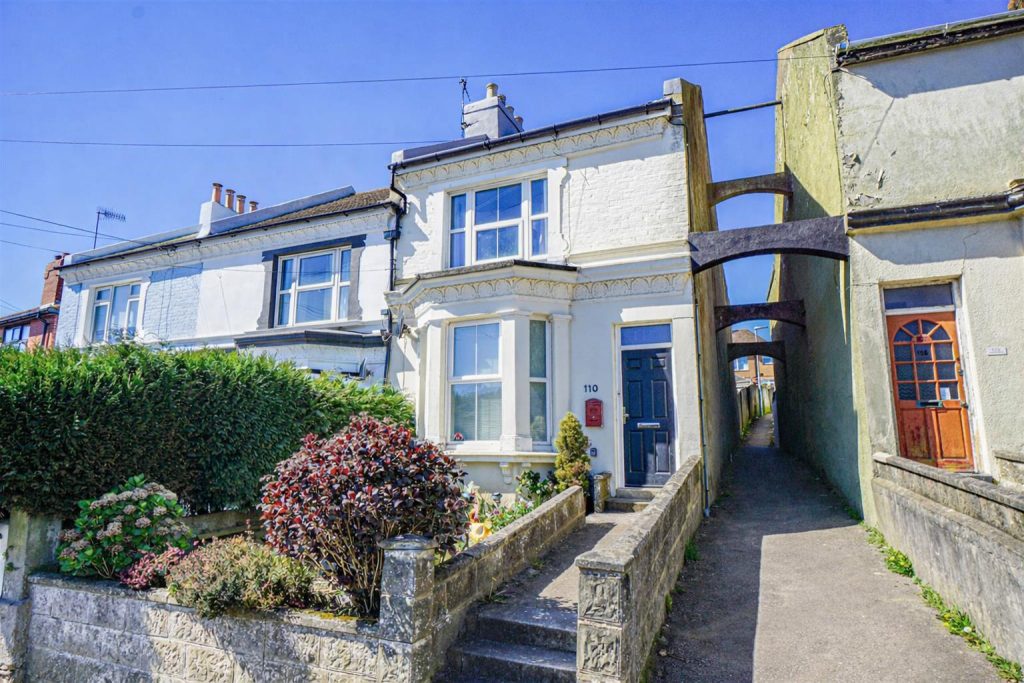 Terraced House
