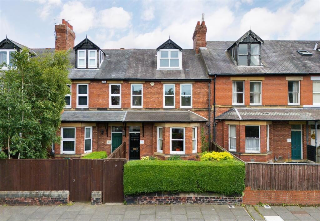Property main image
