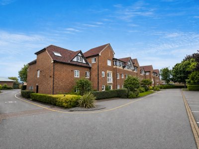 Property on Dixons Bank, TS7 8NU