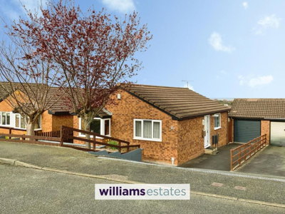 Property on Lon Y Mes, LL22 7JG