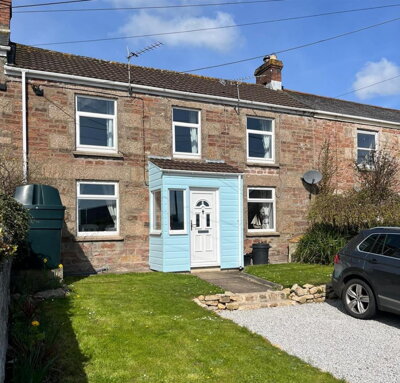 Property on Railway Terrace, TR16 5RL
