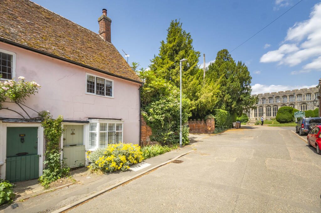 Terraced House