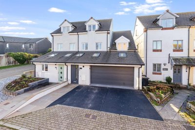 Property on Oakwood Close, TQ6 9GA