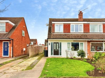 Property on Tewkesbury Close, SK8 7QQ