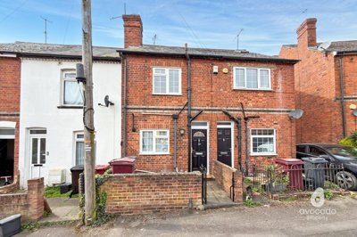 Property on Collis Street, RG2 0AE