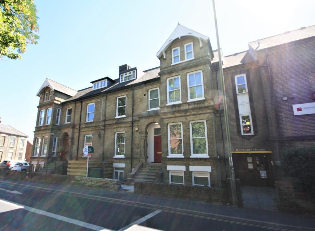 Property main image